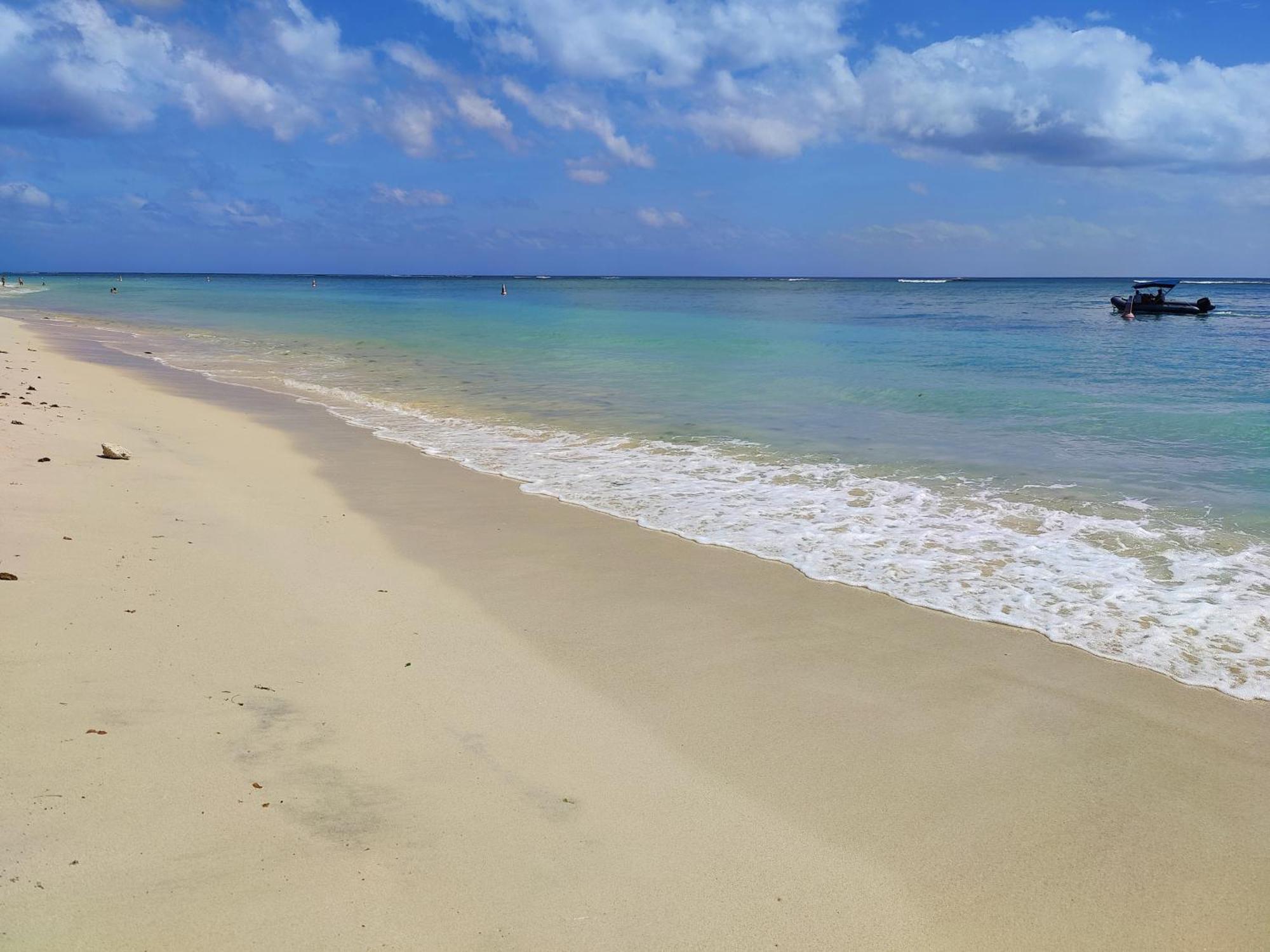 Fibonacci Beachfront Apartment Flic-en-Flacq Εξωτερικό φωτογραφία